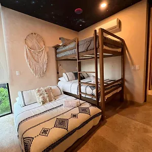  Hostal Selva